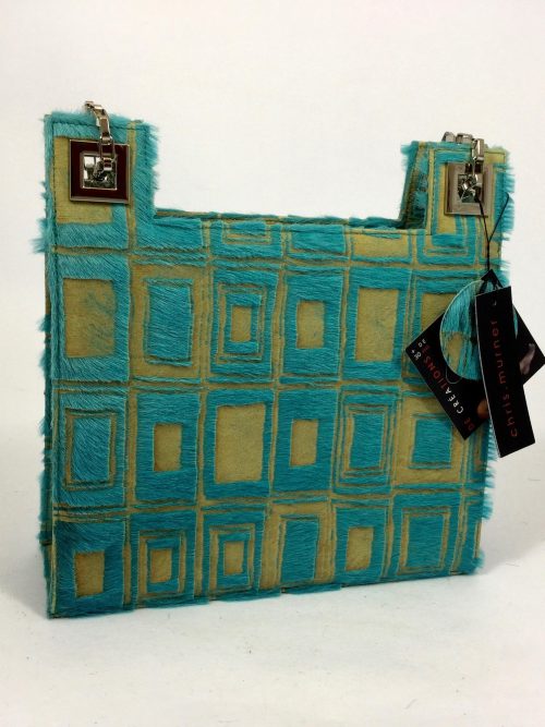 Caro'line M blue