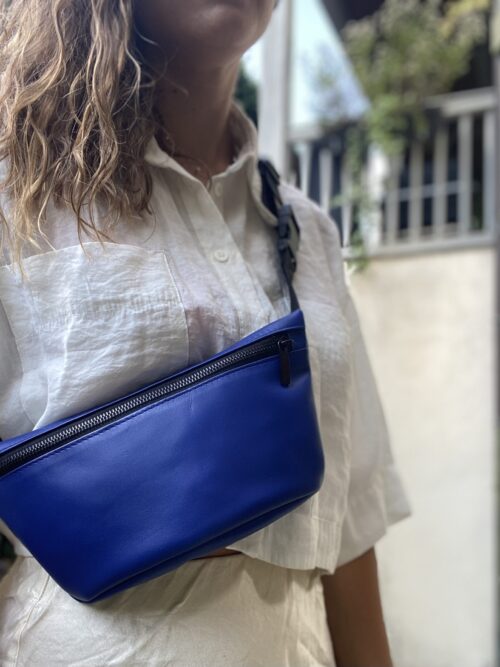 banana bag handmade in Geneva with eco-responsible leathers.