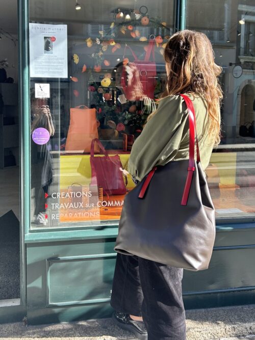 H24 leather tote bag